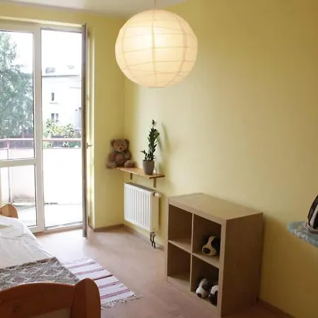 Jasne I Cieple Mieszkanie - Dobra Komunikacja Apartment
